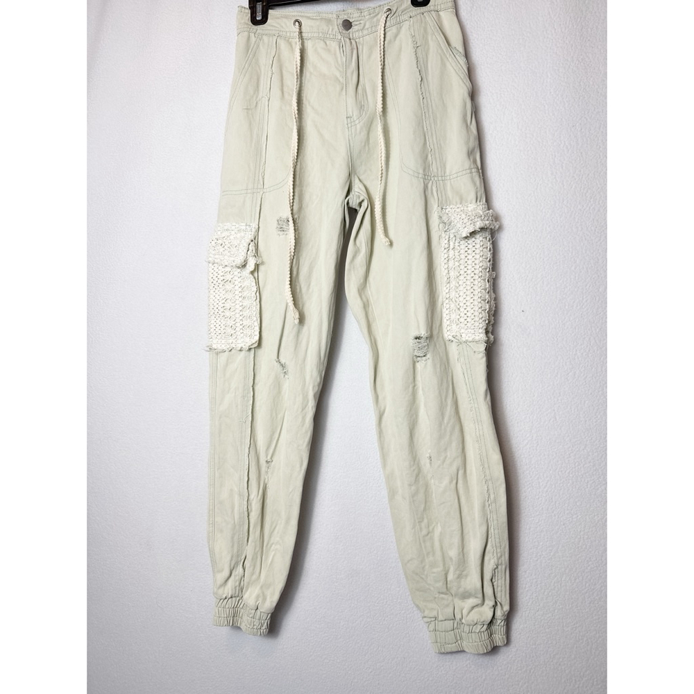 NWOT POL Pistachio Crochet Jogger Pants – High-End Boutique Small - Picture 2 of 5